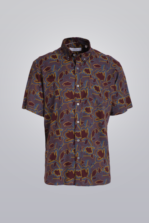 Multicolor short sleeve printed shirt with neon art design. Made from 100% cotton. Regular fit.