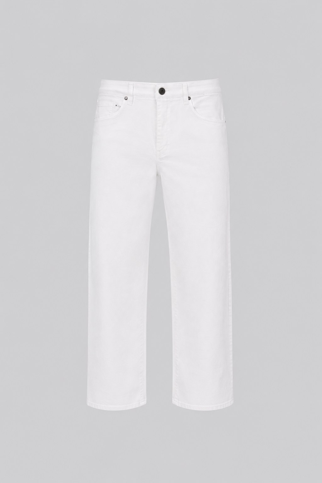 Denim Wide Jean Men's Signature Wide Jean in off white stretch cotton with Clubman branded hardware, front button and zipper closure, and classic five-pocket design.