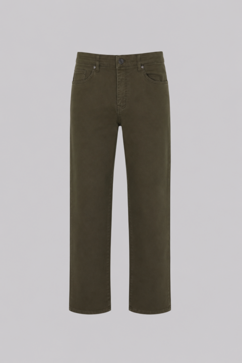 Men's Classic Denim Jean in stretch cotton with Clubman branded hardware, front button and zipper closure, and classic five-pocket design.